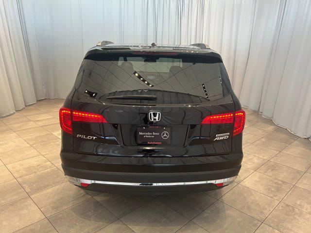 Photo of 2016 Black Honda Pilot