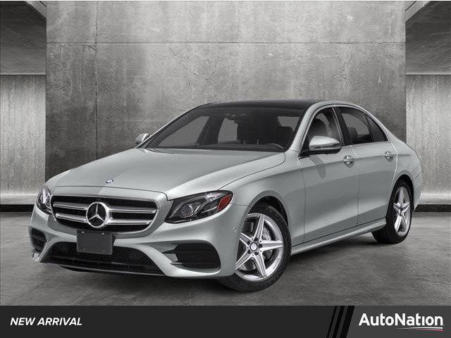 Photo of 2017 Lunar Blue Mercedes-Benz E-Class