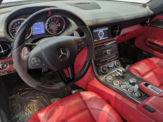 Photo of 2014 Iridium Silver Mercedes-Benz SLS AMG