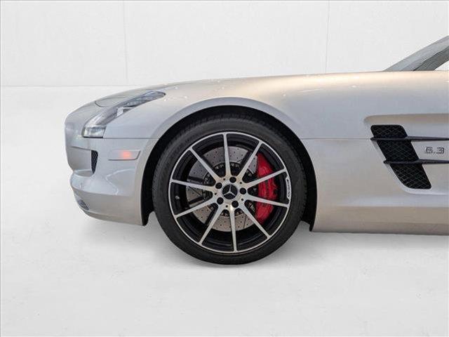 Photo of 2014 Iridium Silver Mercedes-Benz SLS AMG