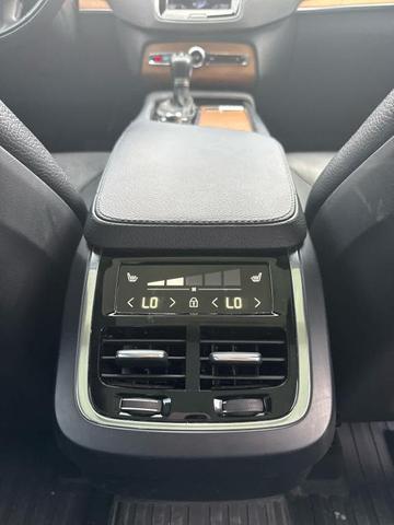Photo of 2021 Gray Volvo XC90