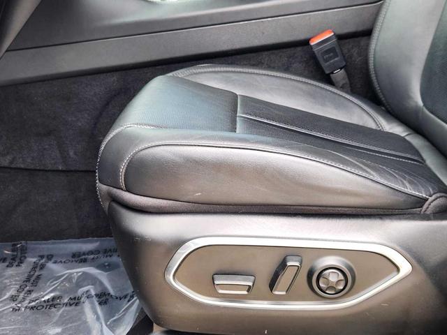 Photo of 2022 Diamond Black Jeep Wagoneer