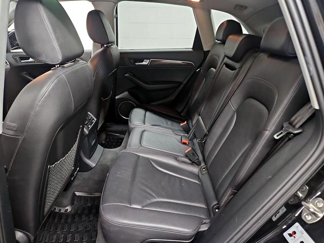 Photo of 2017 Black Audi Q5