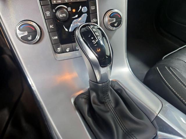 Photo of 2018 Silver Volvo V60