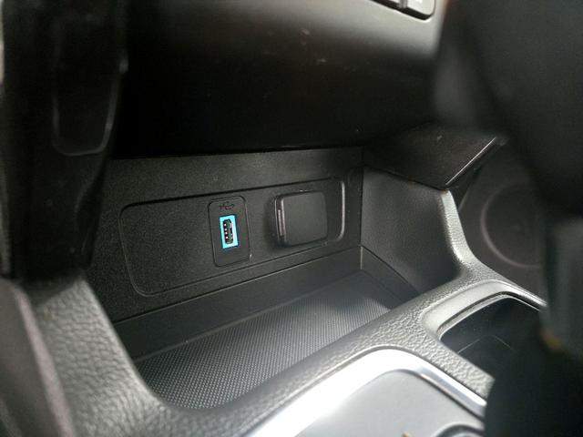 Photo of 2017 Silver Ford Escape