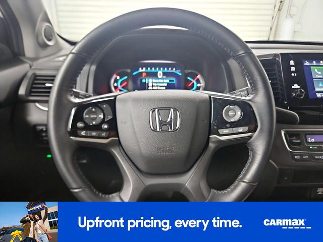 Photo of 2021 White Honda Pilot