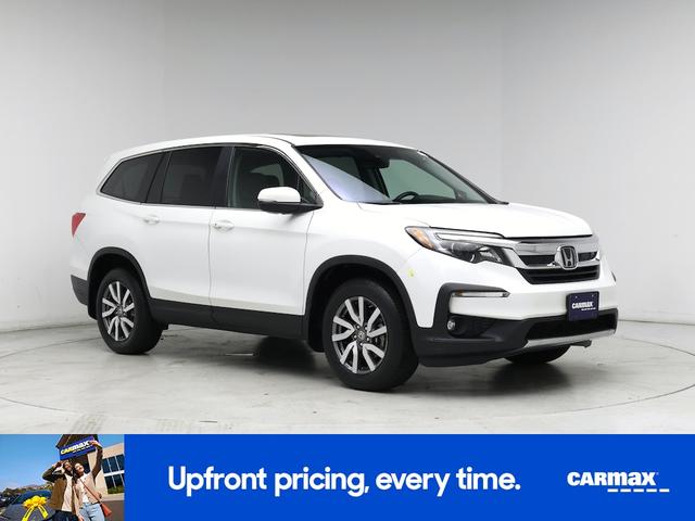 Photo of 2021 White Honda Pilot