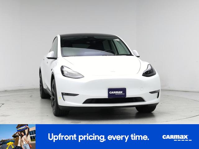 Photo of 2023 White Tesla Model Y