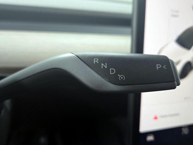 Photo of 2023 White Tesla Model Y