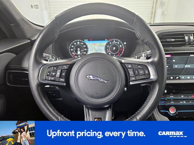 Photo of 2020 White Jaguar F-PACE