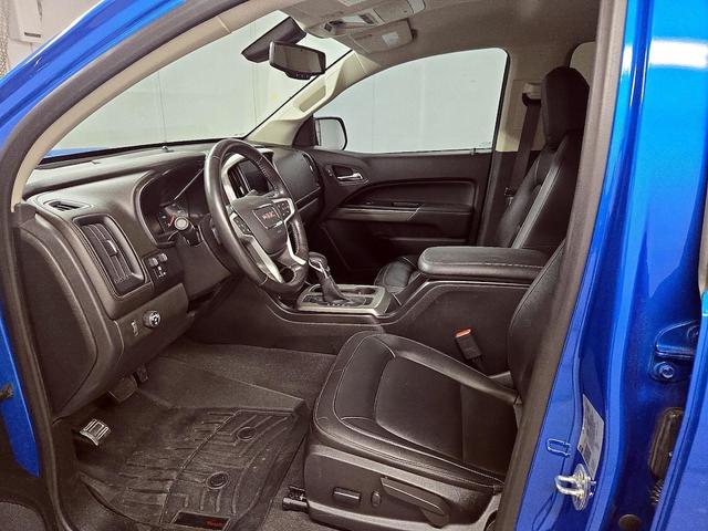 Photo of 2022 Blue GMC Canyon