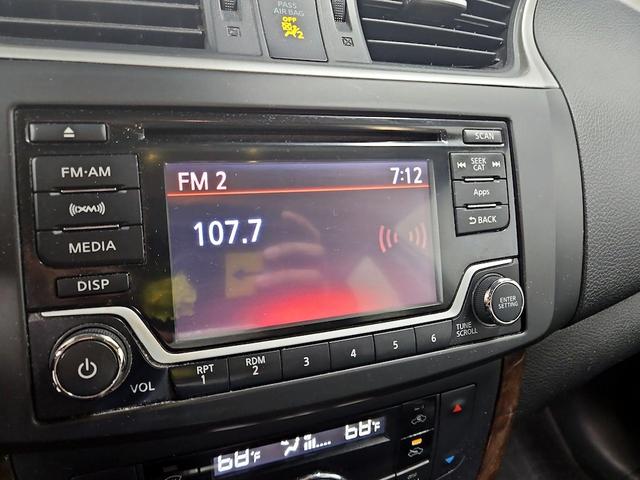 Photo of 2015 Silver Nissan Sentra