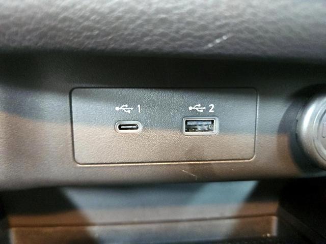 Photo of 2023 White Nissan Rogue