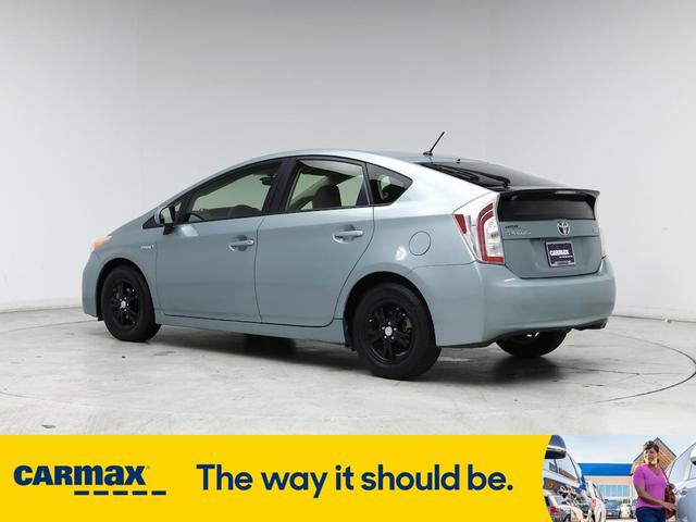 Photo of 2014 Green Toyota Prius