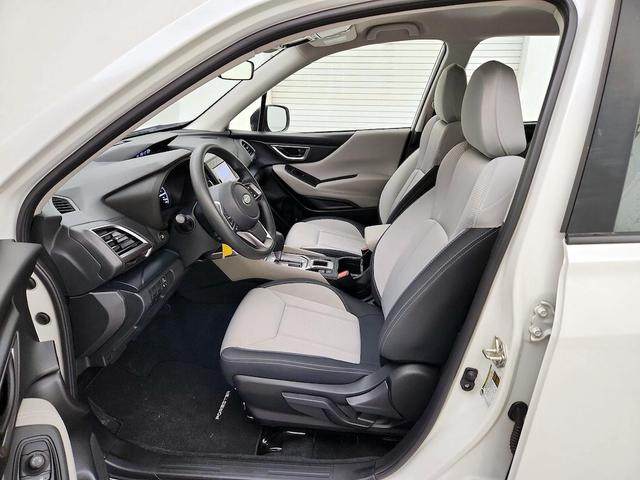 Photo of 2020 White Subaru Forester