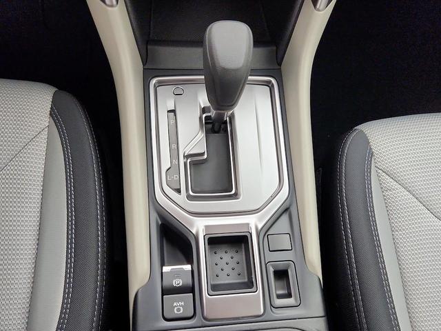 Photo of 2020 White Subaru Forester
