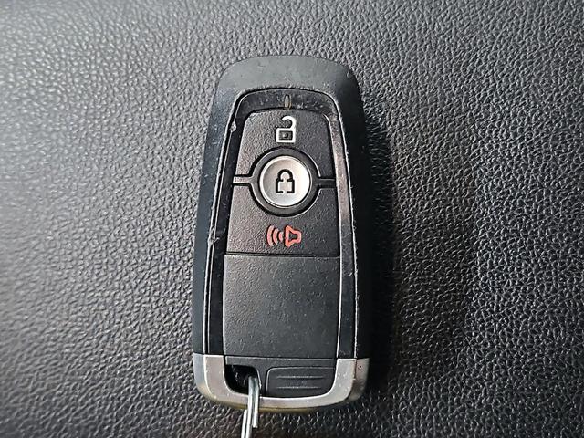 Photo of 2020 Gray Ford Escape
