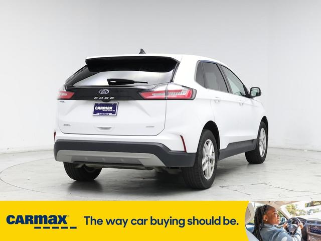 Photo of 2024 White Ford Edge