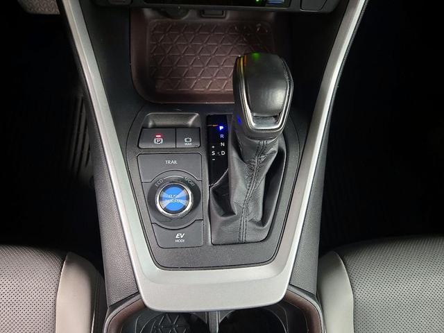 Photo of 2022 Blue Toyota RAV4 Hybrid
