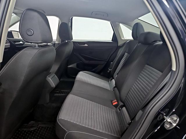 Photo of 2022 Black Volkswagen Jetta