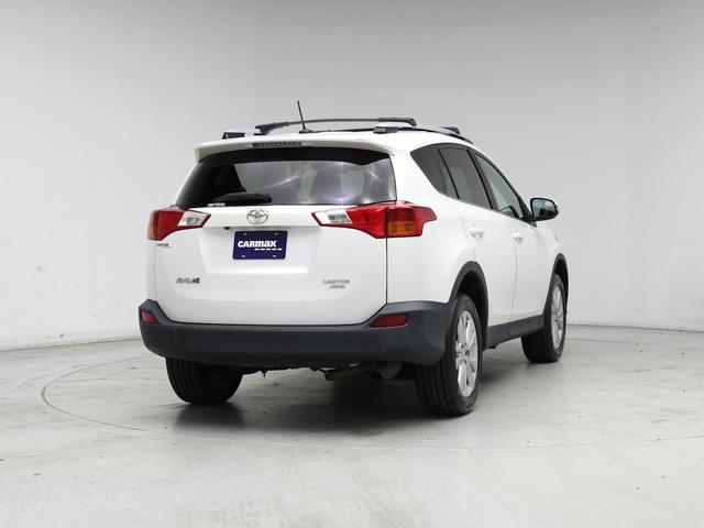 Photo of 2014 White Toyota RAV4