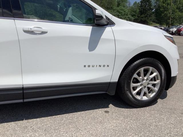 Photo of 2018 Summit White Chevrolet Equinox