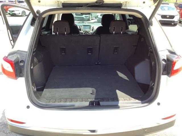 Photo of 2018 Summit White Chevrolet Equinox