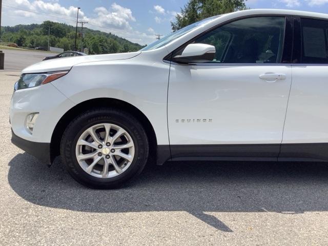 Photo of 2018 Summit White Chevrolet Equinox