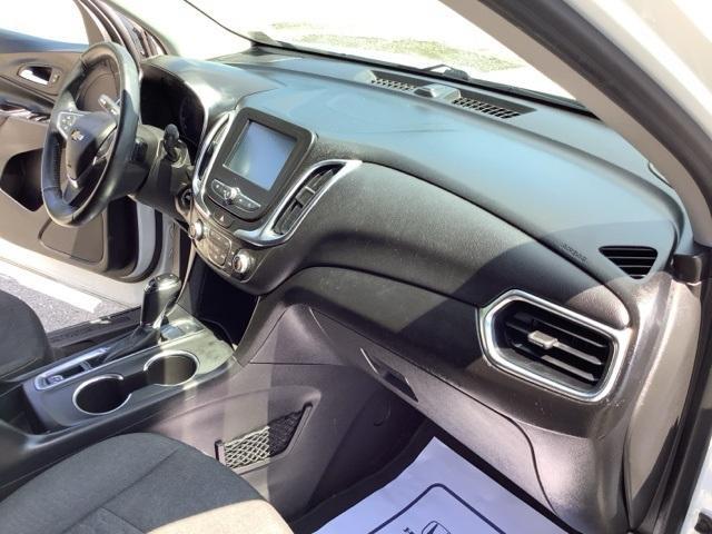 Photo of 2018 Summit White Chevrolet Equinox