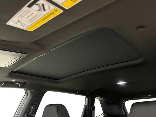 Photo of 2026 Platinum White Pearl Honda CR-V Hybrid