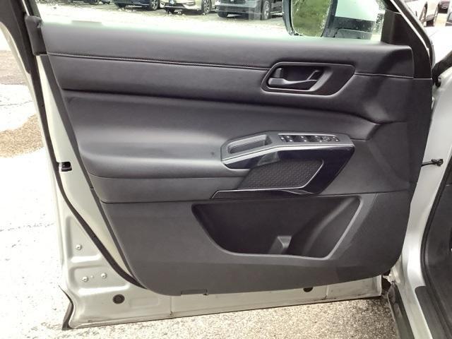 Photo of 2025 Brilliant Silver Metallic Nissan Pathfinder
