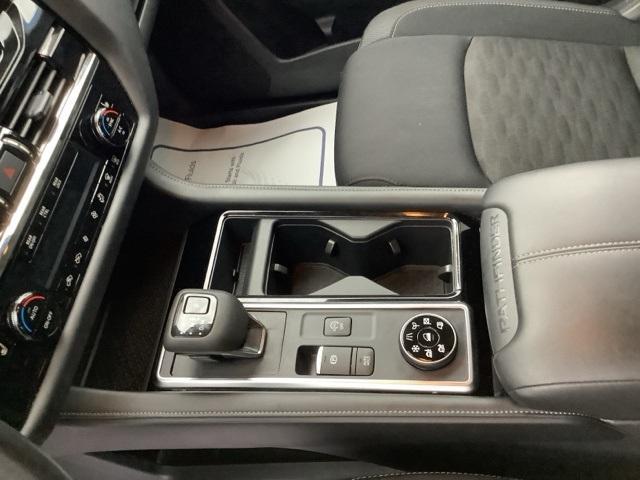 Photo of 2025 Brilliant Silver Metallic Nissan Pathfinder