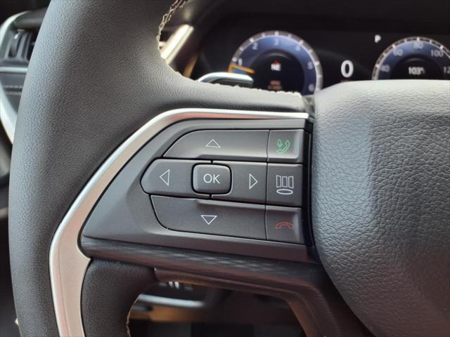 Photo of 2025 Bright White Clearcoat Jeep Grand Cherokee
