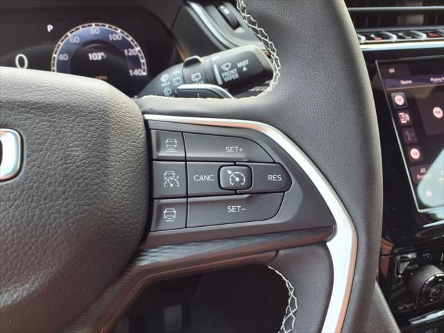 Photo of 2025 Bright White Clearcoat Jeep Grand Cherokee