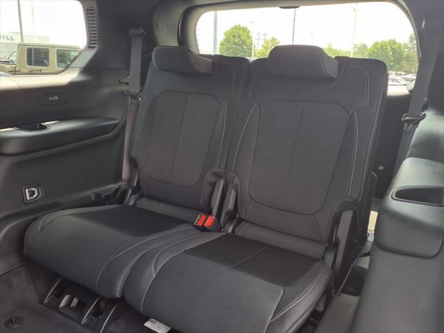 Photo of 2025 Bright White Clearcoat Jeep Grand Cherokee L