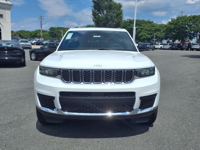 Photo of 2025 Bright White Clearcoat Jeep Grand Cherokee L