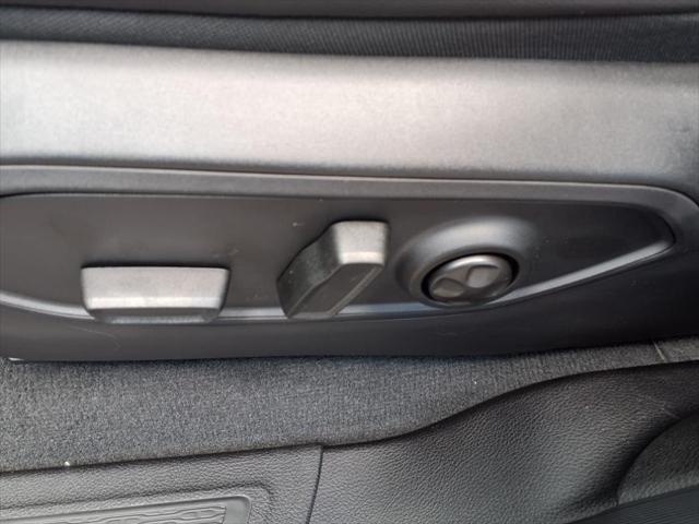Photo of 2025 Baltic Gray Metallic Clearcoat Jeep Grand Cherokee L