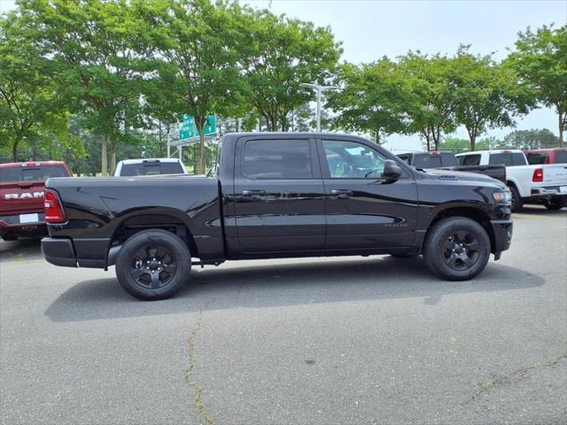 Photo of 2025 Diamond Black Crystal Pearlcoat RAM 1500