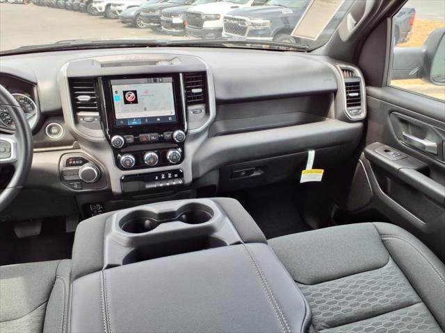 Photo of 2025 Diamond Black Crystal Pearlcoat RAM 1500