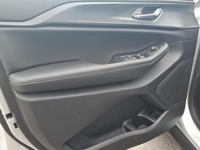 Photo of 2025 Silver Zynith Jeep Grand Cherokee L