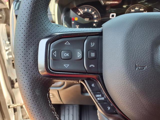 Photo of 2025 Bright White Clearcoat RAM 1500
