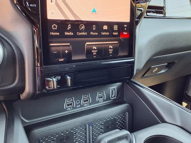 Photo of 2025 Bright White Clearcoat RAM 1500