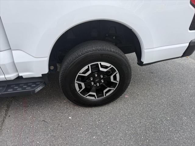 Photo of 2023 Oxford White Ford F-150 Lightning
