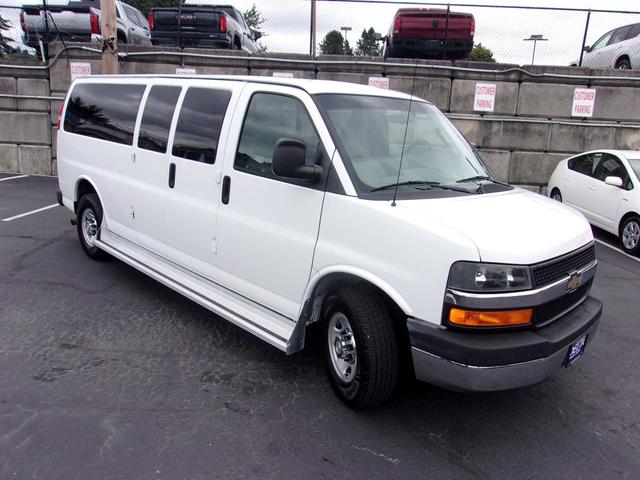 Photo of 2016 White Chevrolet Express 3500