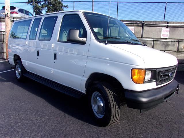 2004 Ford E350 Super Duty