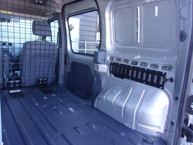 Photo of 2013 Silver Ford Transit Connect