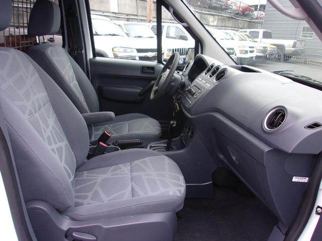 Photo of 2013 White Ford Transit Connect