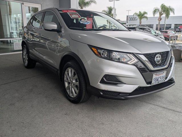 Photo of 2022 Brilliant Silver Metallic Nissan Rogue Sport