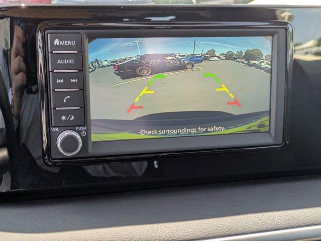 Photo of 2025 Gun Metallic Nissan Kicks