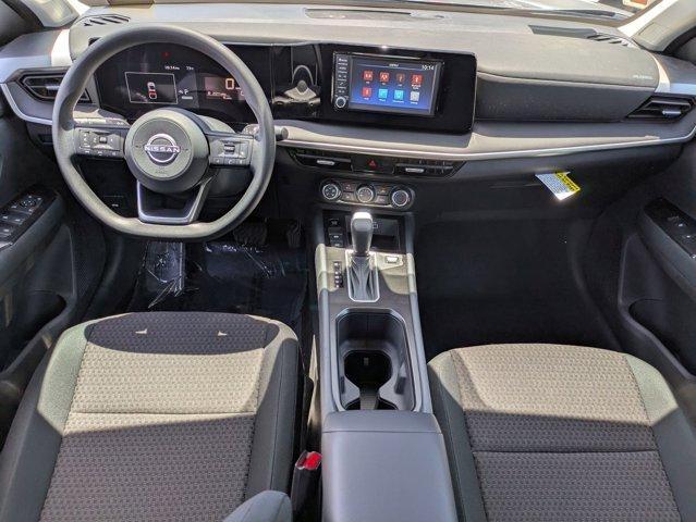 Photo of 2025 Gun Metallic Nissan Kicks